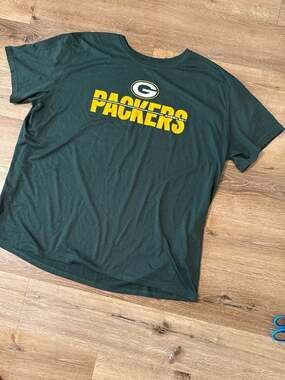 Nike Dri-FIT Men's Green Bay Packers NFL Performance T-Shirt Logo Pine Green
